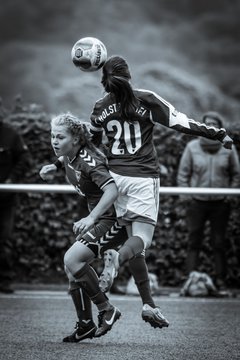 Bild 2925 - B-Juniorinnen Pokalfinale VfL Oldesloe - Holstein Kiel : Ergebnis: 0:6